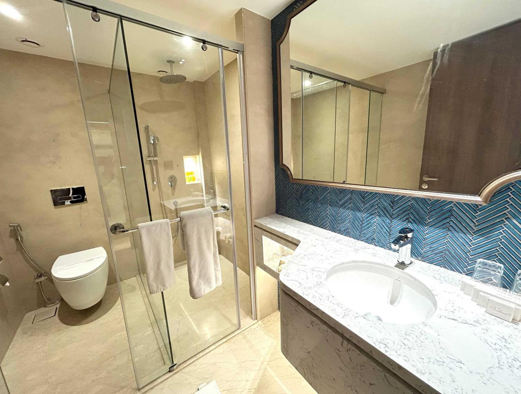 Boulevard 9 Luxury Resort & Spa Nadiad Exterior photo