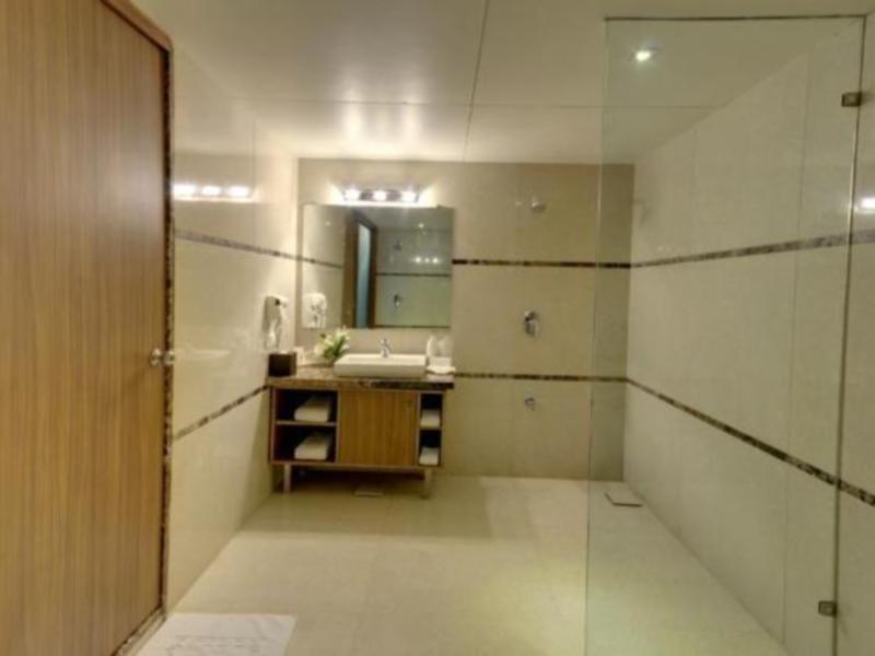 Boulevard 9 Luxury Resort & Spa Nadiad Exterior photo